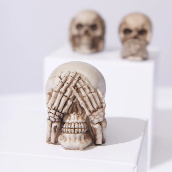 See No Evil Hear No Evil Speak No Evil Skull Set 3pc - Picture 3 of 6